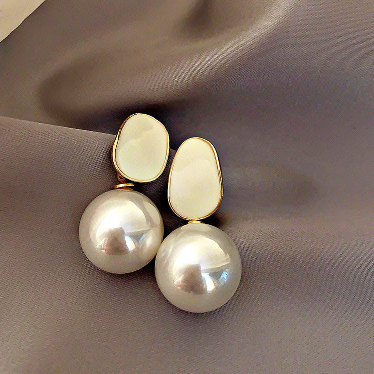 6 Set - Celebrity pearl earrings (Mix Color) (Unit price 35)