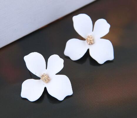 6 pc - Korean Style New Flower Earrings - White (Unit Price - 24)