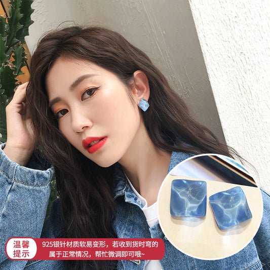 6 Pc - Acrylic small cube summer earrings - Blue (Unit Price - 22)