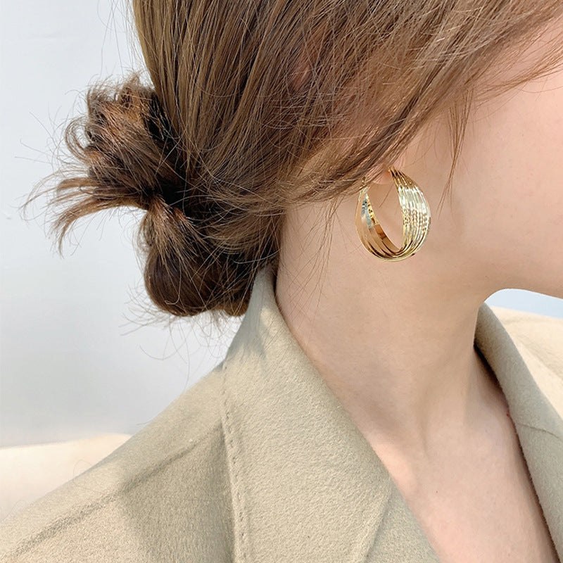 6 Set - Twisted earrings - Golden (Unit price 30)