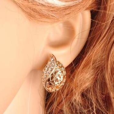 6 Pc - Half diamond leaf bud shape earrings -Golden (Unit Price - 20)