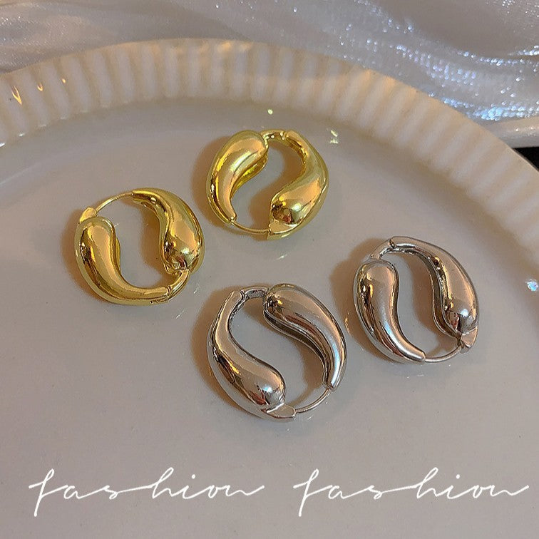 6 Set - Hot style earrings - Golden (Unit price 35)