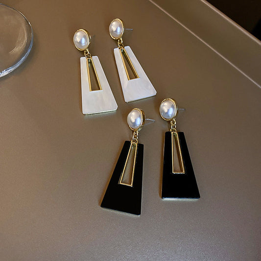 6 Set - Trapezoidal design earrings (Mix color) (Unit price 35)