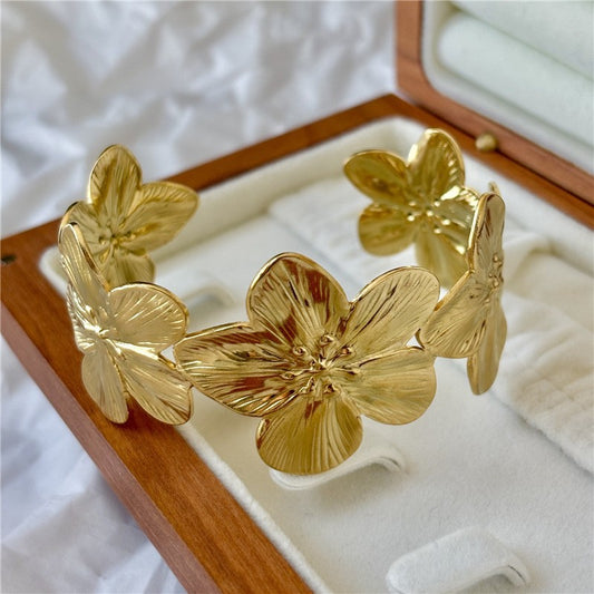 6 Pc - Flower Bracelet - Golden  (1 Pc Price - 44)