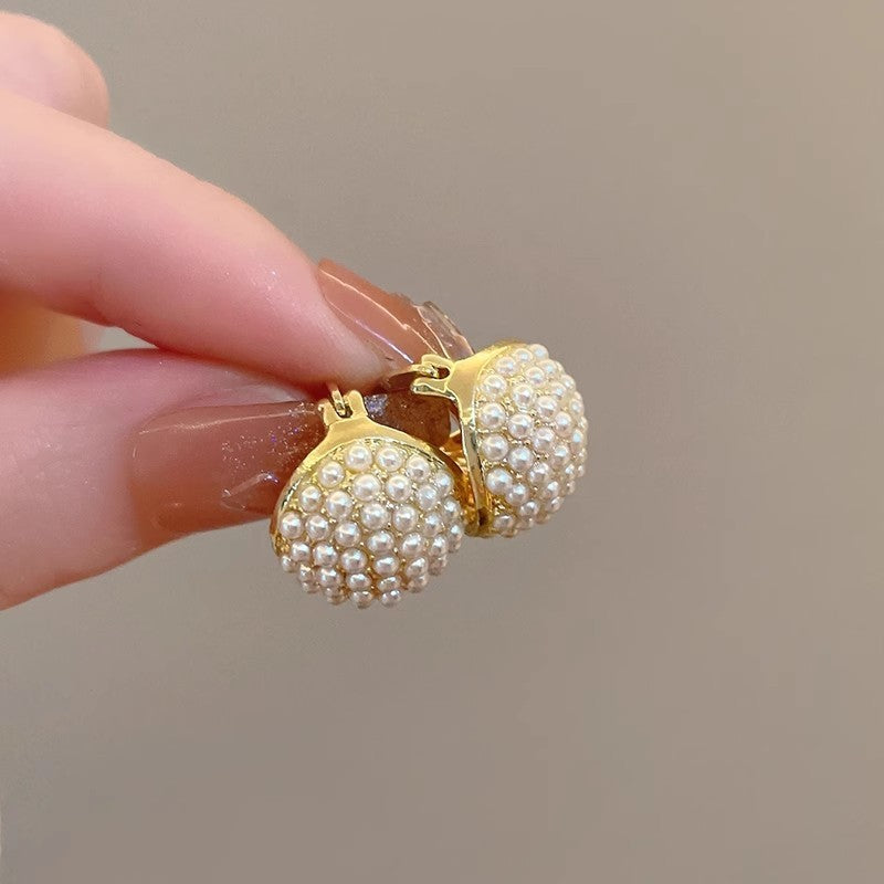 6 Pairs - Small Pearl Stud Earrings (1 Pair Price - 41)