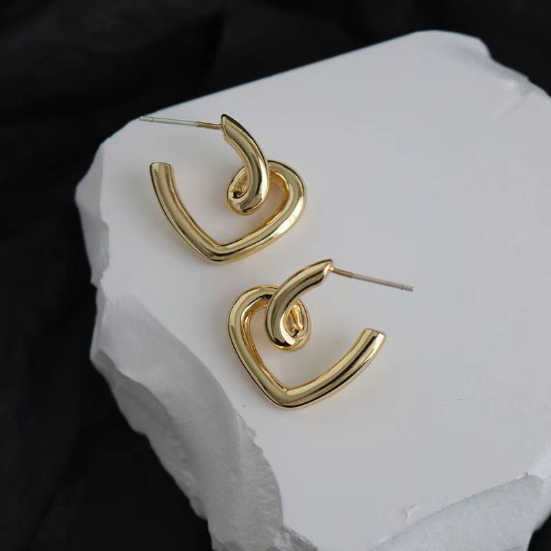 6 Set - Twisted heart-shaped earrings - Golden (Unit price 15)