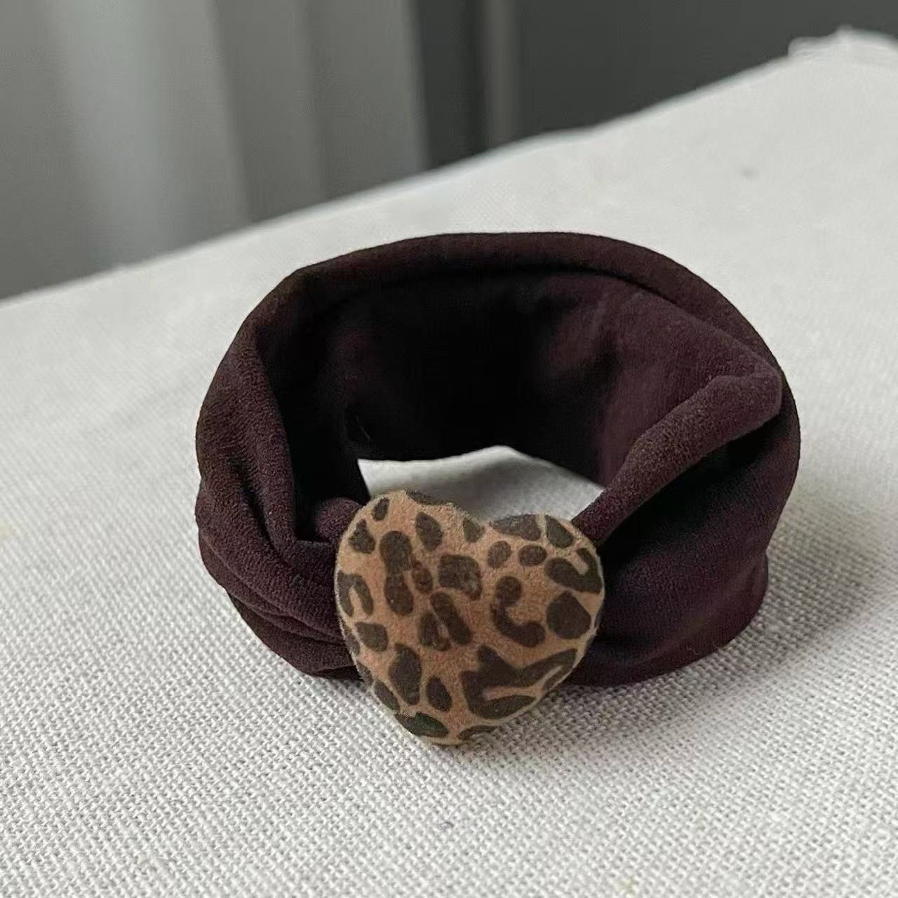 10 Pc - Leopard Print Hair Band for Bun Hairstyles opp packing (1 Pc Price - 8)
