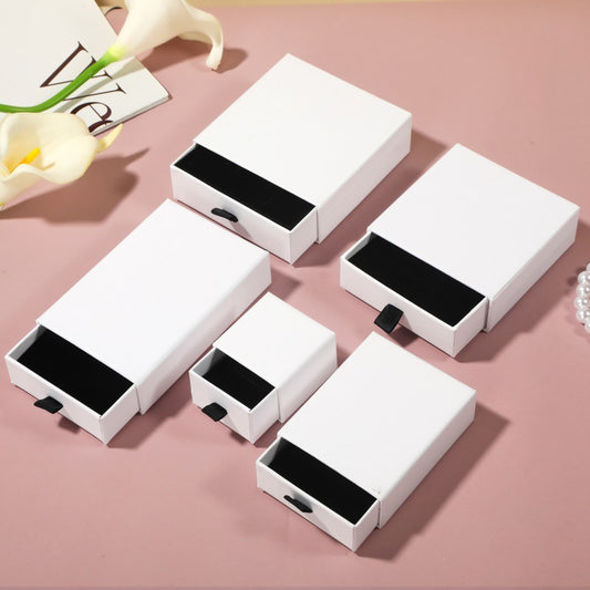 6 pcs - White Jewelry Packaging Box 9*7*3 cm (net price 34)