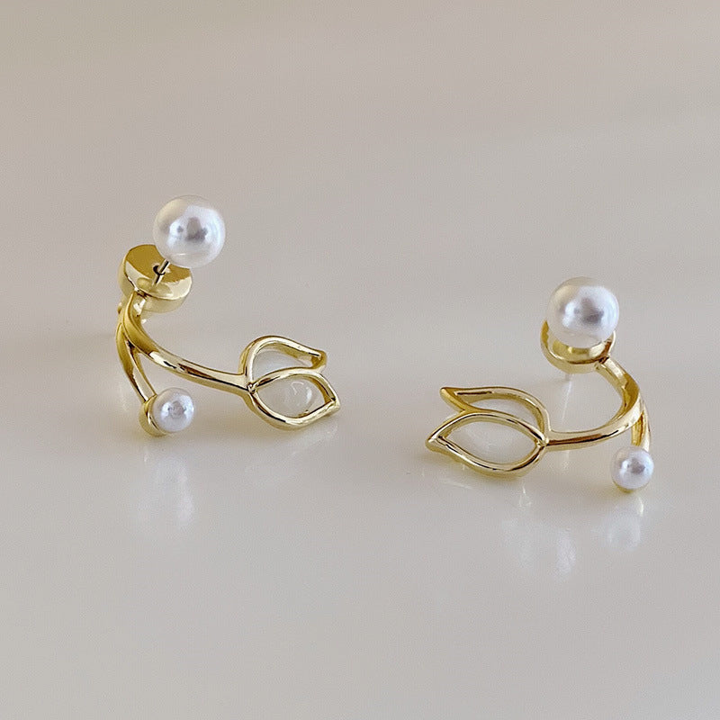 6 Set - A pair of small tulip flower earrings  (1 Set price - 22)