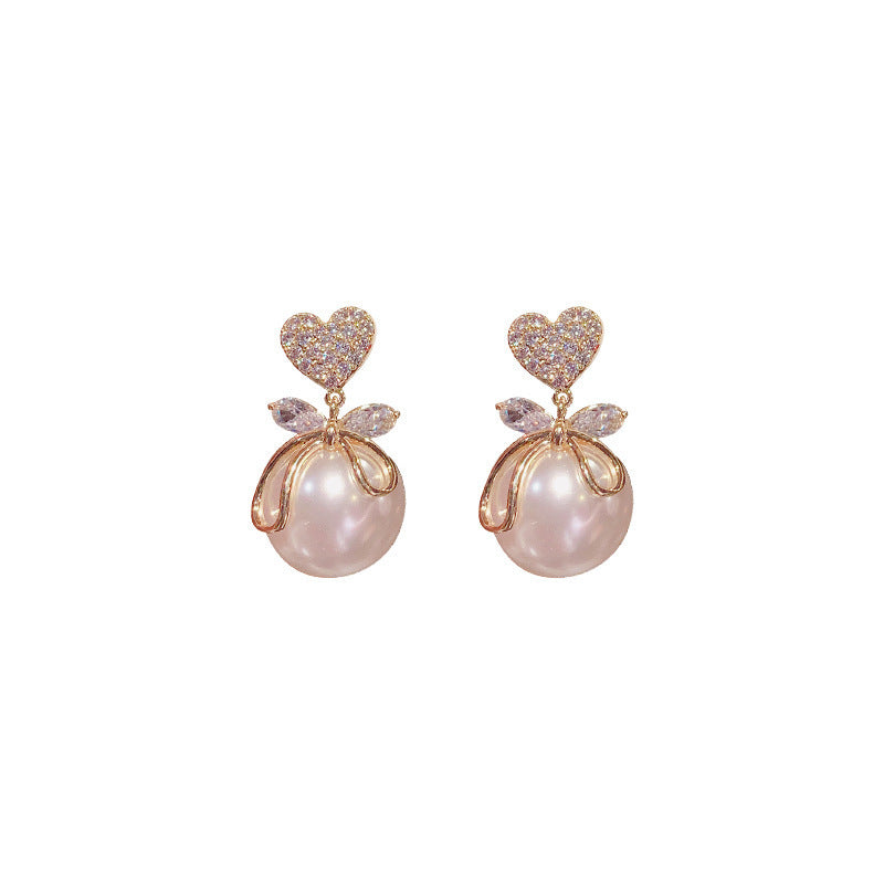 6 Pc - Heart big pearl earrings (Unit Price - 34)