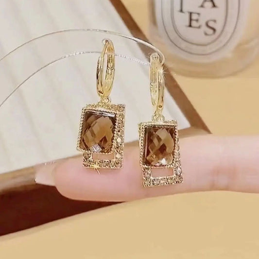 6 Set - Brown zircon earrings (Unit price 32)