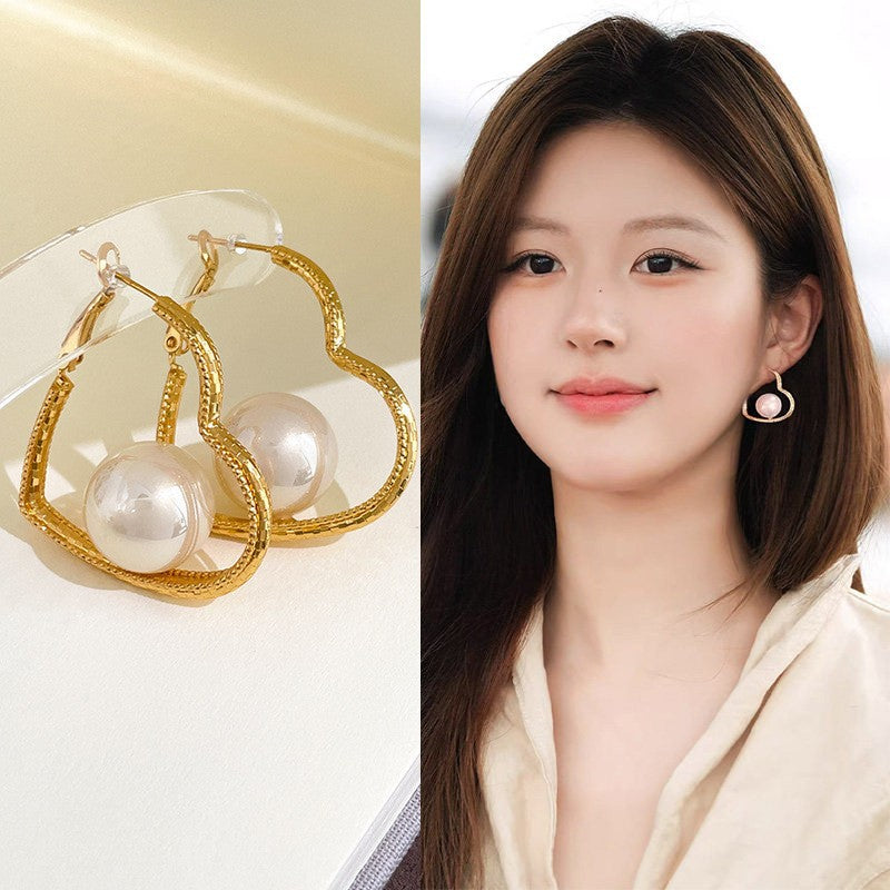 6 Pairs - Simple and Stylish Heart-Shaped Pearl Earrings - Golden (1 Pair Price - 41)