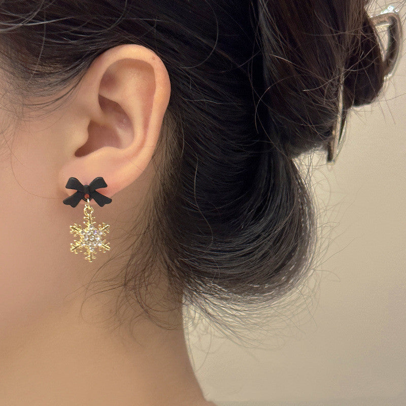 6 Pairs - South Korea black red bow snowflake earrings (Mix Color) (1 Pair Price - 30)
