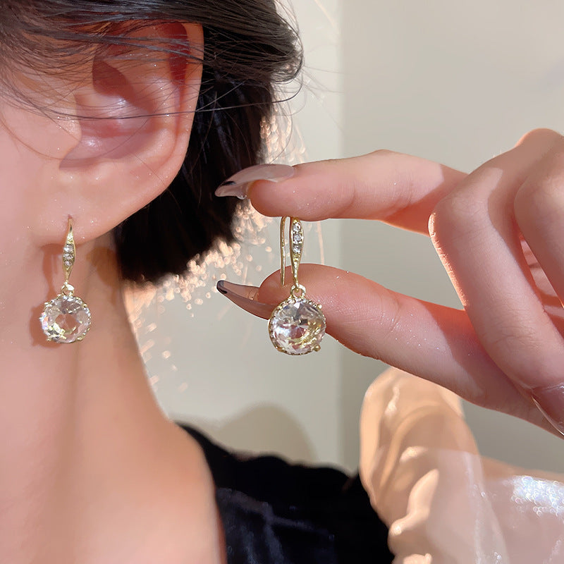6 Set - Large pearl earrings (Unit price 31)