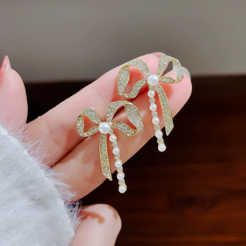 6 Set - Diamond bow pearl earrings (1 Set price - 40)