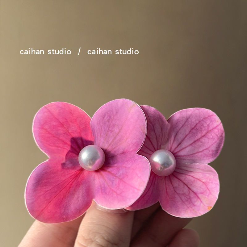 6 Pc - Mint Mambo Phalaenopsis Flower Duckbill Clip opp packing (1 Pc Price - 13)