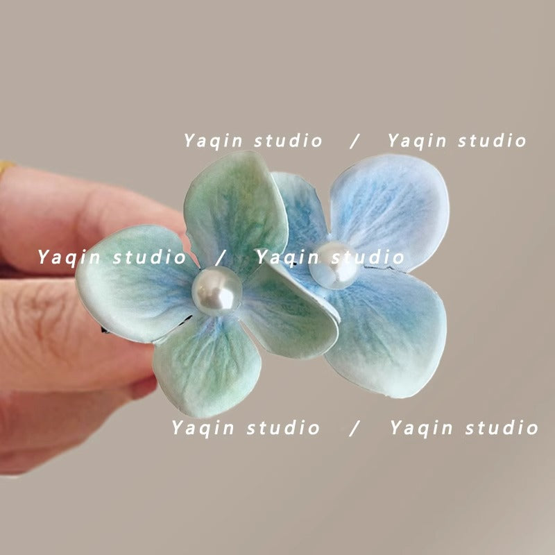 6 Pc - Mint Mambo Phalaenopsis Flower Duckbill Clip opp packing (1 Pc Price - 13)