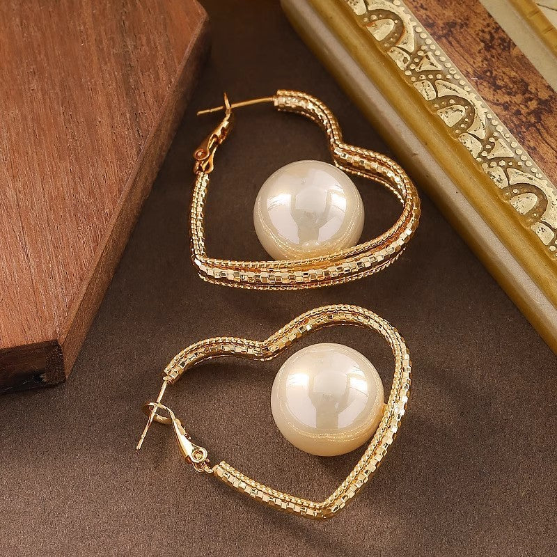 6 Pairs - Simple and Stylish Heart-Shaped Pearl Earrings - Golden (1 Pair Price - 41)