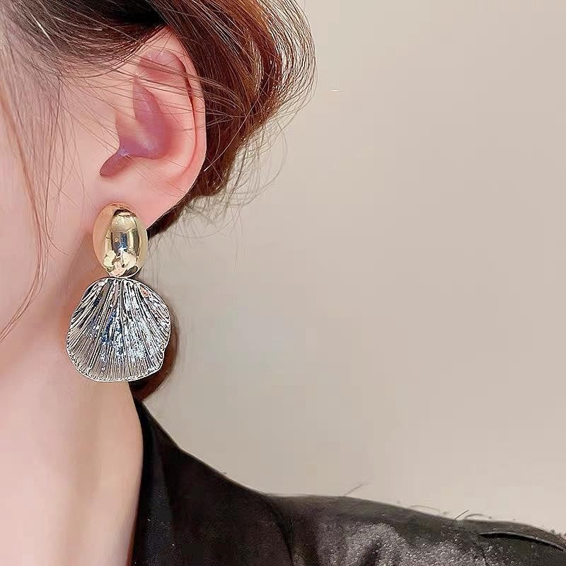 6 Set - Gold Silver Shell Earring (Unit price 27)