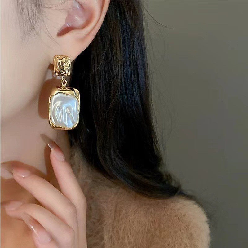 6 Set - French light luxury fashion square pleated earrings (1 Set price - 44)