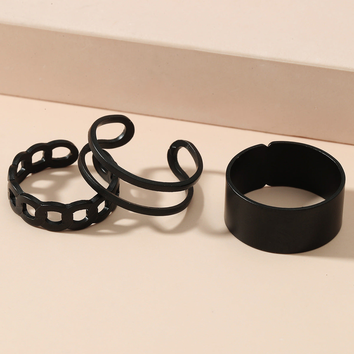 6 Set - 3-piece black ring (Unit price 13)