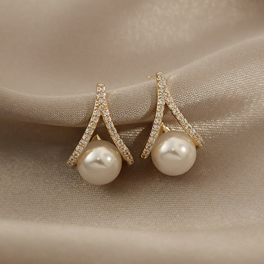 6 Pairs - Diamond-Encrusted Exquisite Pearl Earrings (1 Pair Price - 25)