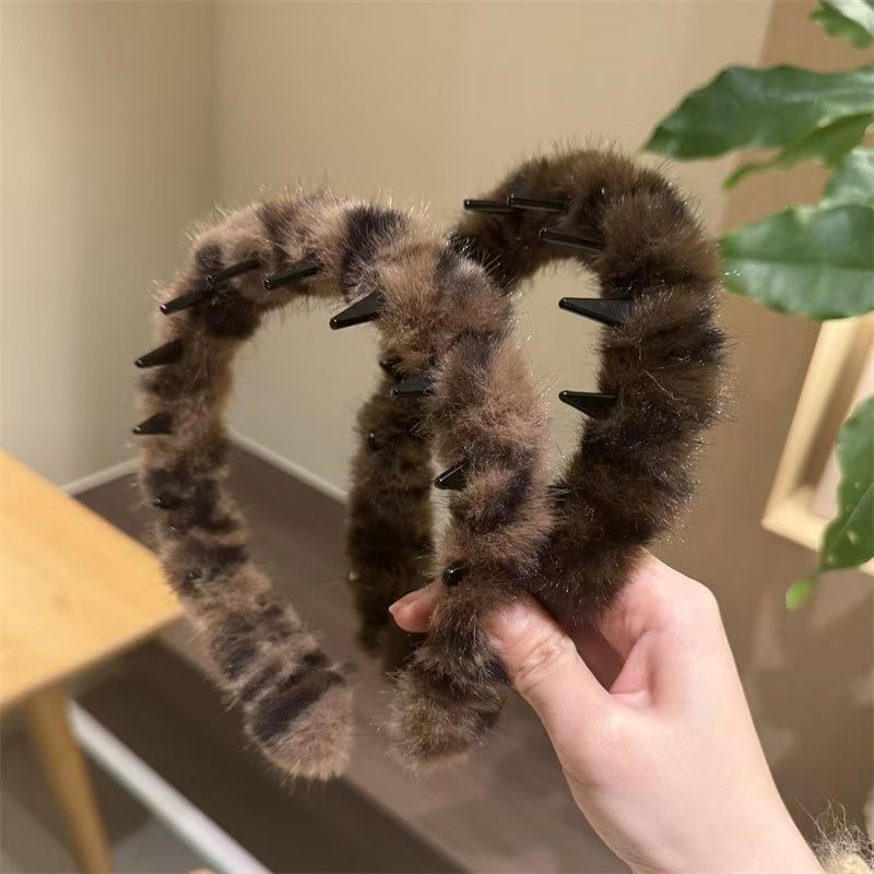 6 Pc - Korean Style Retro Leopard Print Toothed Plush All-Match Headband (Mix Color) (Unit Price - 22)