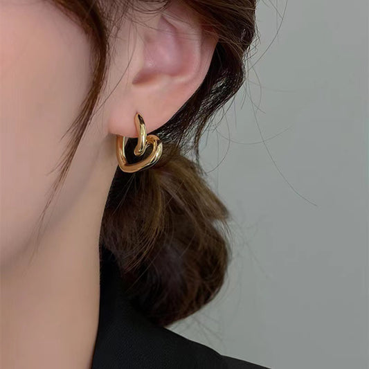 6 Set - Twisted heart-shaped earrings - Golden (Unit price 15)
