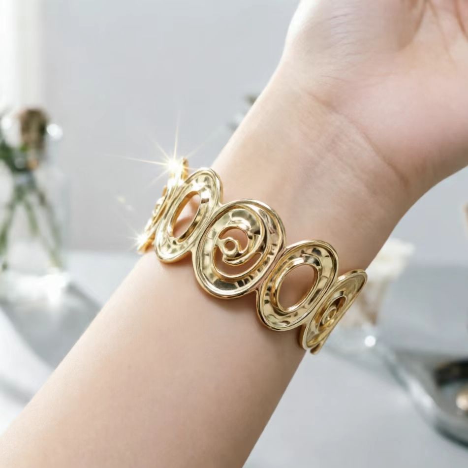 6 Pc - Oval circle Bracelet (1 Pc Price - 46)