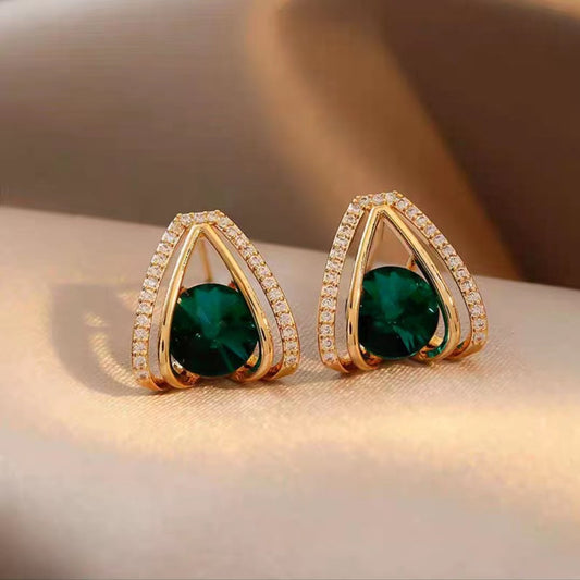 6 Set - Green diamond heart earrings (Unit price 33)