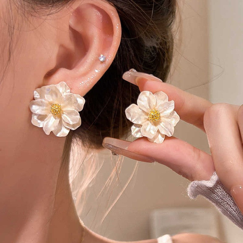 6 Set - camellia earrings (Mix color) (Unit price 21)