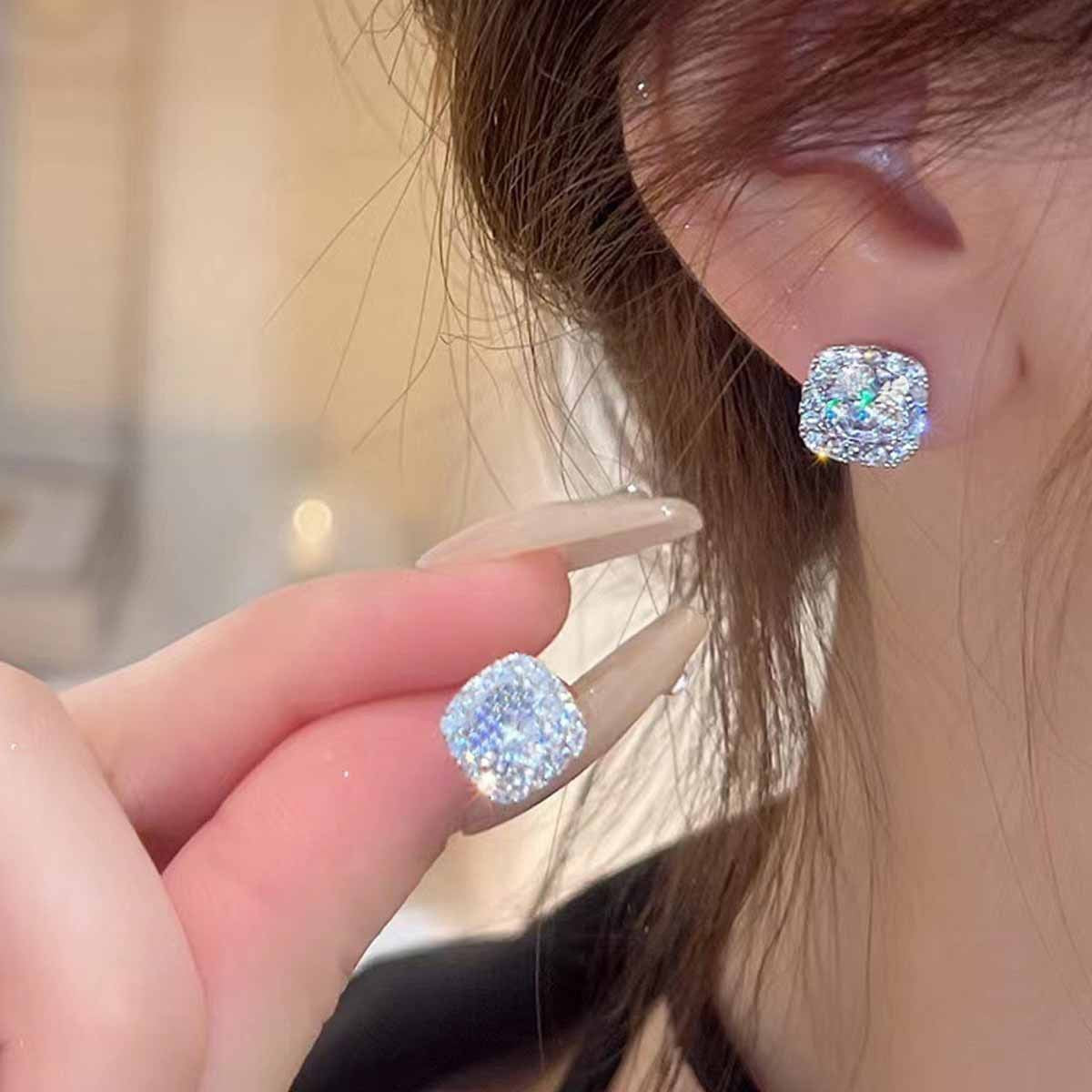 6 Set - Full-diamond square studded earrings (Unit price 22)
