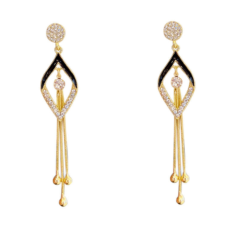 6 Set - Black tassel long earrings (Unit price 62)