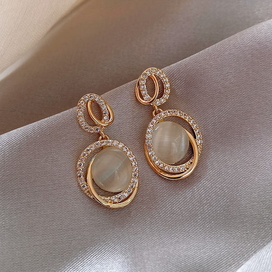 6 Set - Three-dimensional cat's eye earrings (Unit price 31)