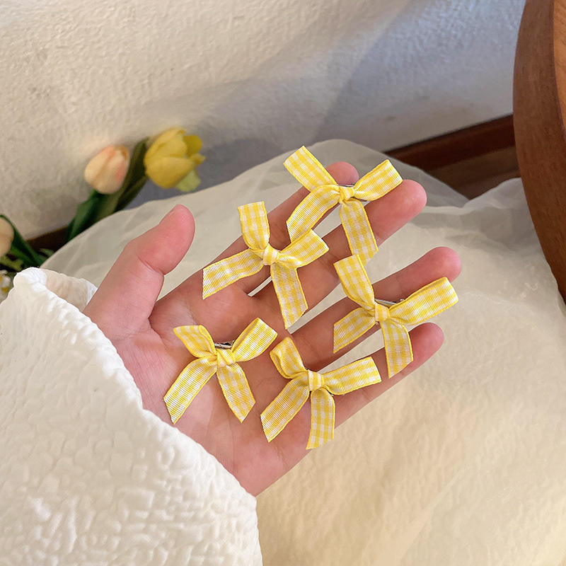 Korean style small duckbill clip - Yellow (10 Pc Set Card packing)