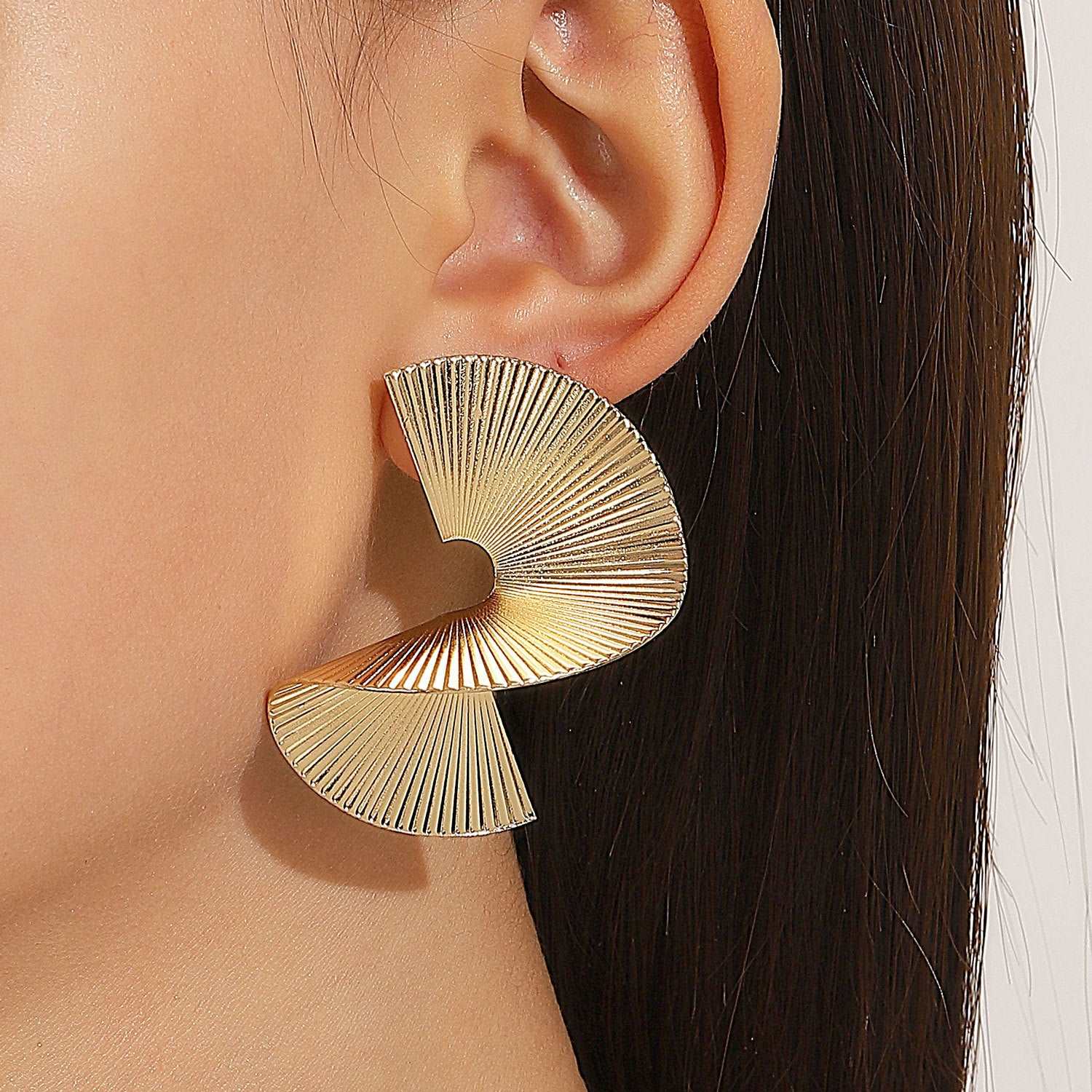 6 pc - Twist Earrings Unit Price 48