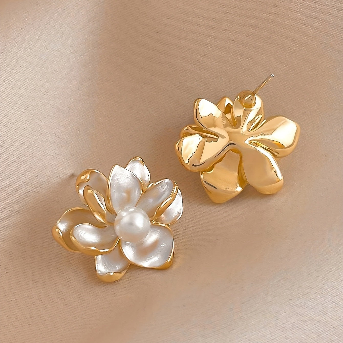 6 Set - Korean pearl fresh flower earrings (Unit price 26)