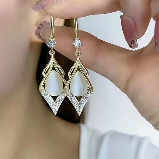 6 Set - Cat's eye diamond earrings (Mix color) (Unit price 42)