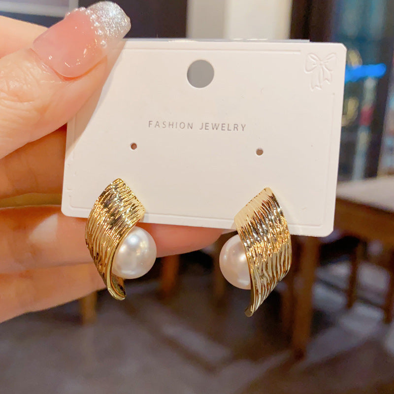 6 Pairs - Minimalist Design Pearl Earrings - Golden (1 Pair Price - 34)