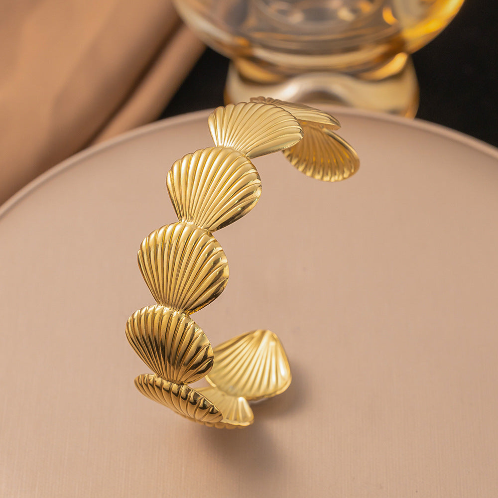 3 Pc - Anti Tarnish Shell bracelet gold (1 Pc Price - 168)