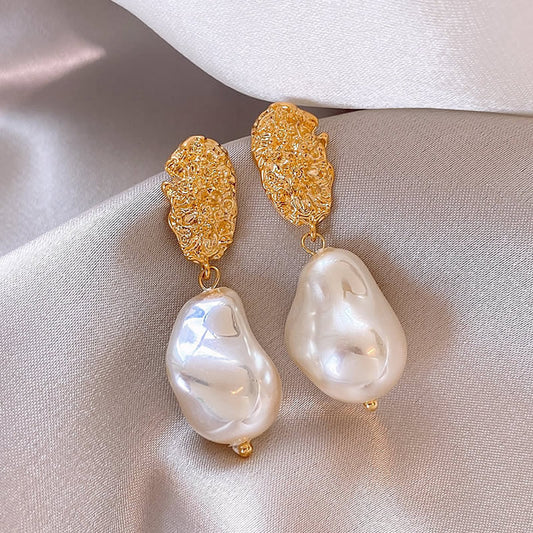 6 Pairs - French retro Baroque pearl earrings (1 Pair Price - 32)