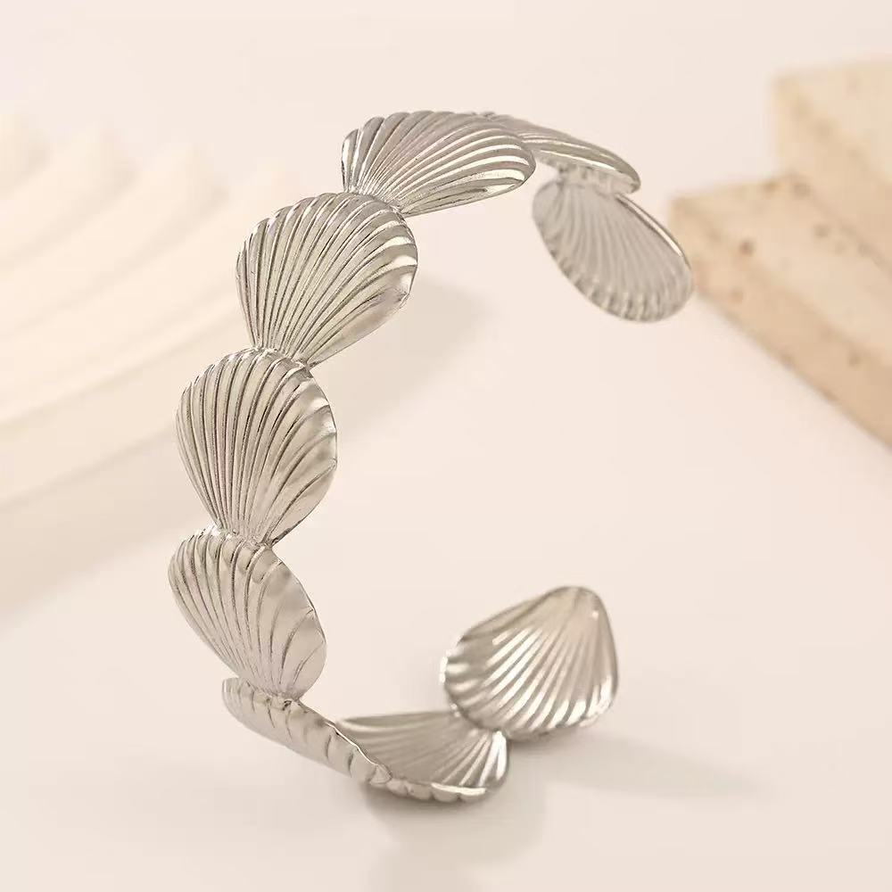 3 Pc - Anti Tarnish Shell bracelet silver (1 Pc Price - 117)