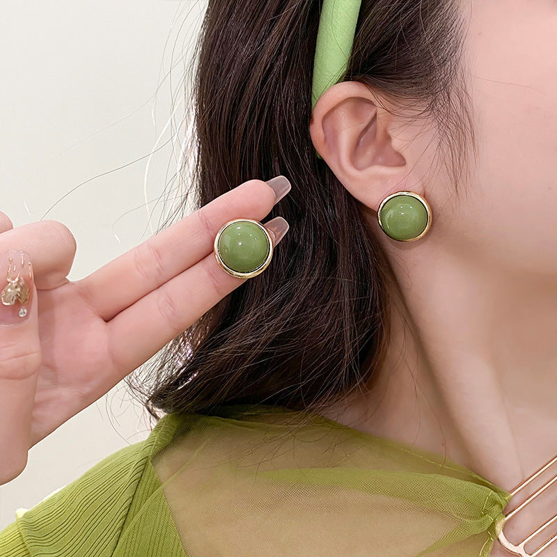 6 Set - Retro avocado green earrings (1 Set price - 21)