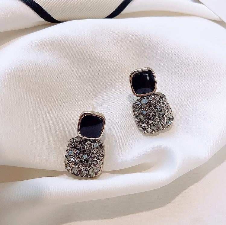 6 Set - Cold style earrings - Black (1 Set price - 34)
