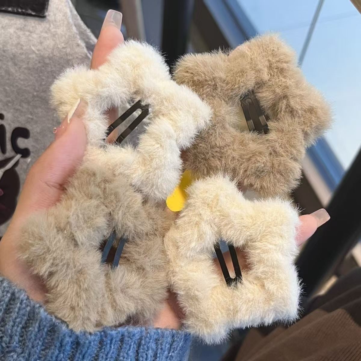 20 Pc - Furry Star BB clip (Mix Color) (1 Pc Price - 7)