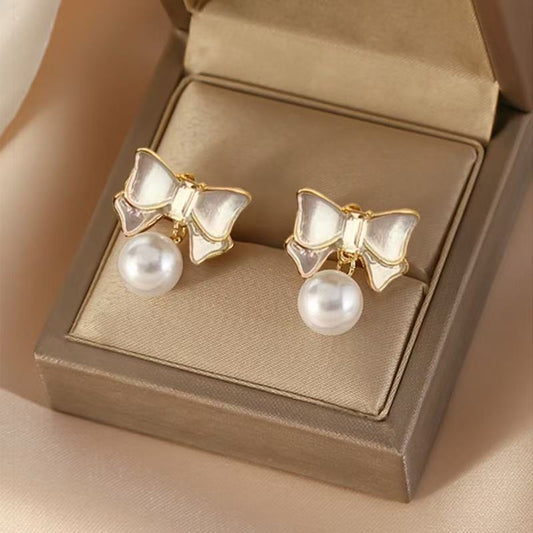 6 Set - Simple bow pearl earrings (Unit price 31)