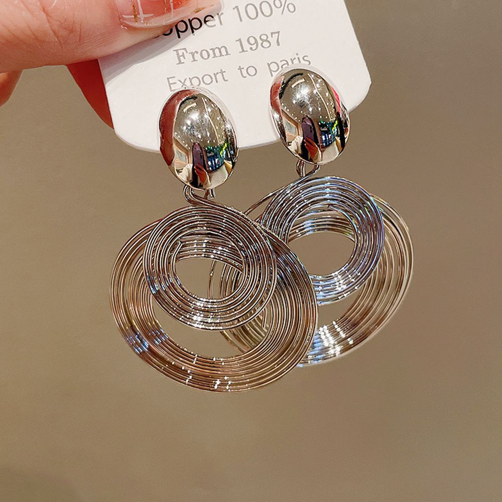 6 Pc - Retro high-end personality fashion metal circle earrings - Silver colour (Unit Price - 33)