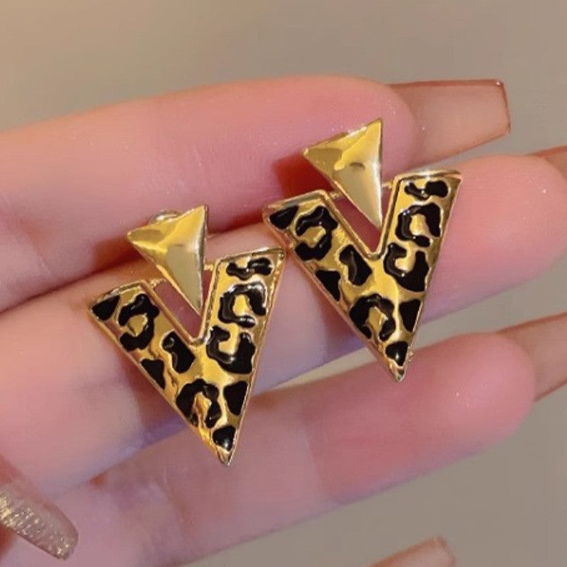 6 Pairs - Leopard print V-shaped earrings (1 Pair Price - 23)