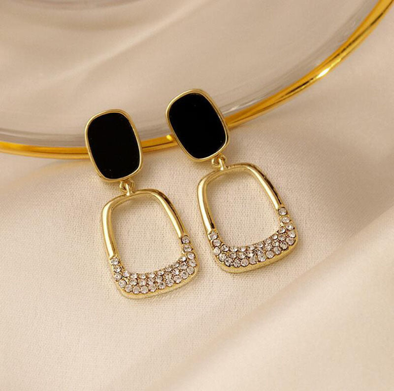6 Set - Fashion Black Rectangle Earring (Unit price 29)