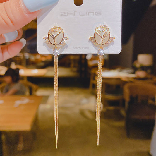 6 Set - Flower long chain earrings (Unit price 54)